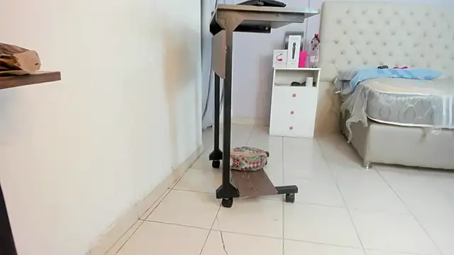 Snapshot of nami_sam01 chatting on 4, 2, 2025 nami sam01 online show from 4, 2, 2025