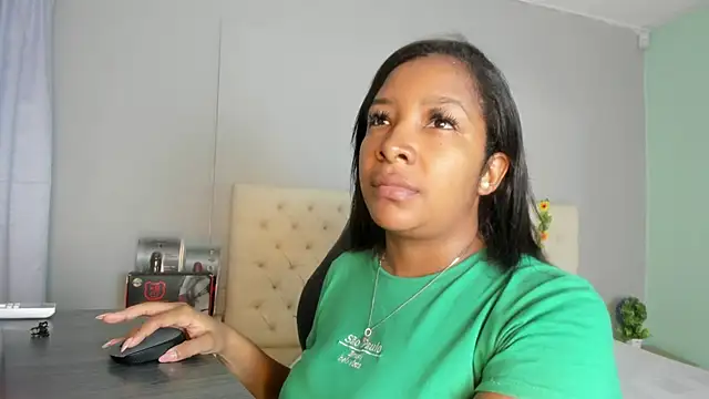 Snapshot of nami_sam01 chatting on 8, 3, 2025 nami sam01 online show from 8, 3, 2025