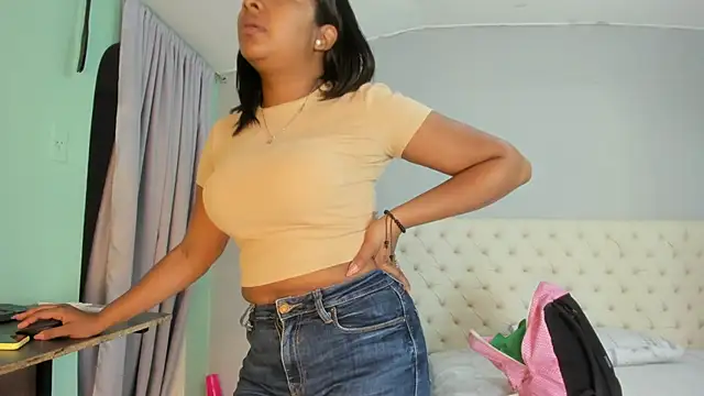 Snapshot of nami_sam01 chatting on 18, 3, 2025 nami sam01 online show from 18, 3, 2025