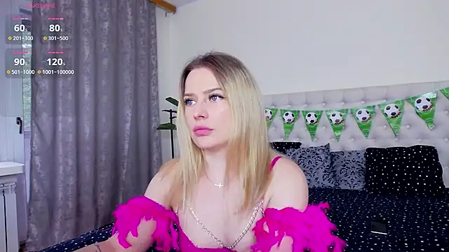 Snapshot of TamarraFox chatting on 12, 7, 2026 TamarraFox online show from 12, 7, 2026