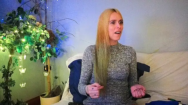 Snapshot of CanadianBeaver6969 chatting on 11, 10, 2025 CanadianBeaver6969 online show from 11, 10, 2025