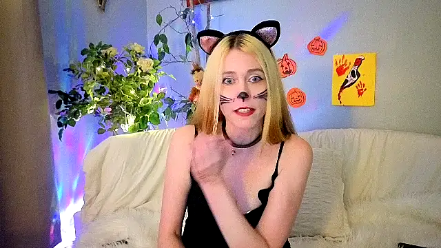 Snapshot of CanadianBeaver6969 chatting on 1, 11, 2025 CanadianBeaver6969 online show from 1, 11, 2025