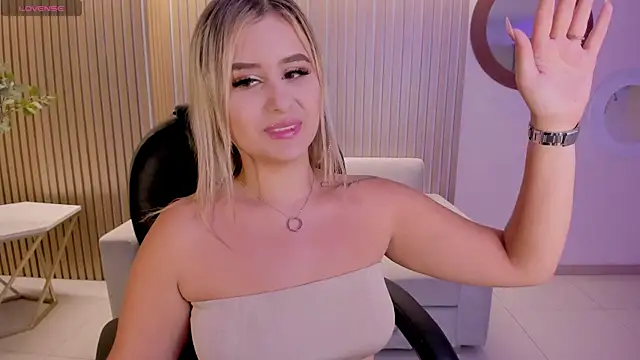 AnnaBrooks1 online show from 2, 1, 2025