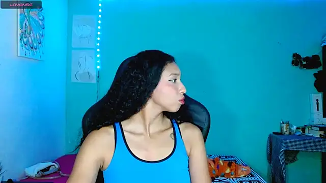 Snapshot of sensitive_brunette chatting on 11, 4, 2026 sensitive brunette online show from 11, 4, 2026