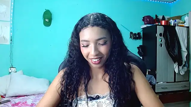 Snapshot of sensitive_brunette chatting on 24, 4, 2026 sensitive brunette online show from 24, 4, 2026