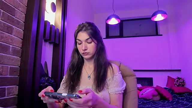 MonicaVii online show from 12, 5, 2026