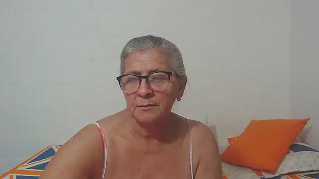 Snapshot of candy_mature_ chatting on 18, 2, 2025 candy mature  online show from 18, 2, 2025
