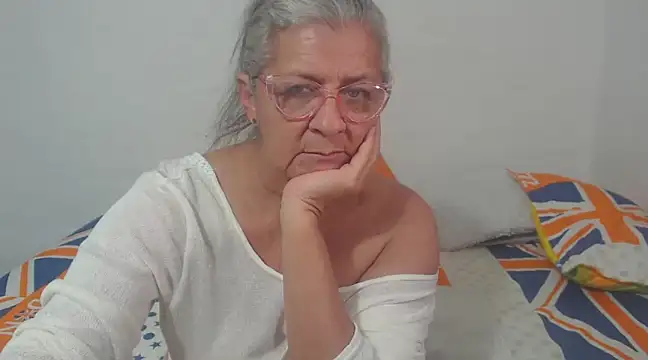 Snapshot of candy_mature_ chatting on 24, 2, 2025 candy mature  online show from 24, 2, 2025