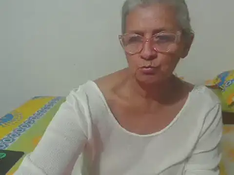 Snapshot of candy_mature_ chatting on 7, 3, 2025 candy mature  online show from 7, 3, 2025