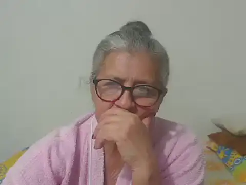 Snapshot of candy_mature_ chatting on 11, 3, 2025 candy mature  online show from 11, 3, 2025