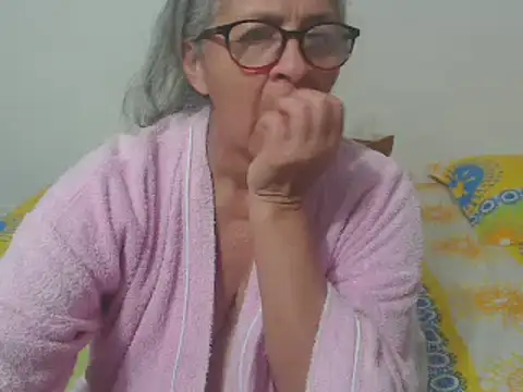 Snapshot of candy_mature_ chatting on 12, 3, 2025 candy mature  online show from 12, 3, 2025