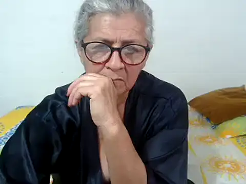 Snapshot of candy_mature_ chatting on 12, 3, 2025 candy mature  online show from 12, 3, 2025