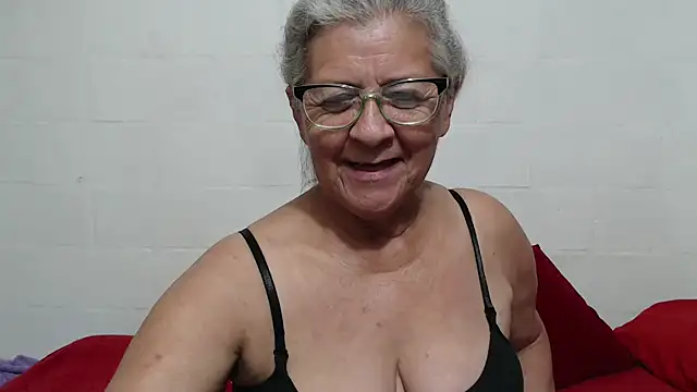 Snapshot of candy_mature_ chatting on 22, 10, 2025 candy mature  online show from 22, 10, 2025