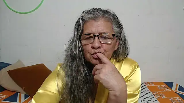 candy mature  online show from 1, 3, 2026