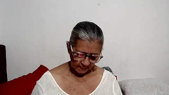 candy mature  online show from 24, 5, 2026