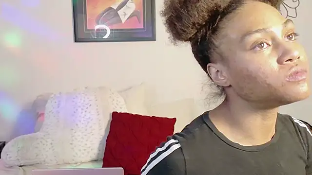 yiauana online show from 18, 2, 2025