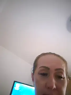 Snapshot of AvaLloyd chatting on 27, 2, 2025 AvaLloyd online show from 27, 2, 2025