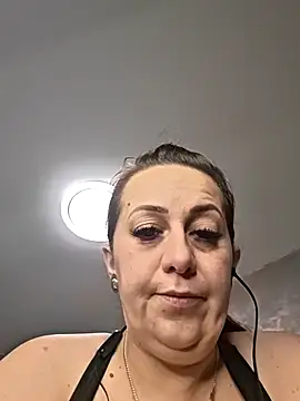 AvaLloyd online show from 15, 2, 2026