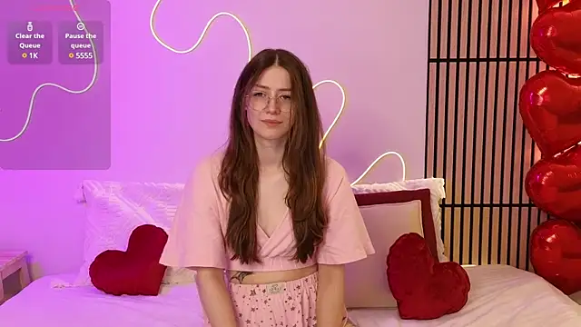 Ester Hill online show from 11, 2, 2025