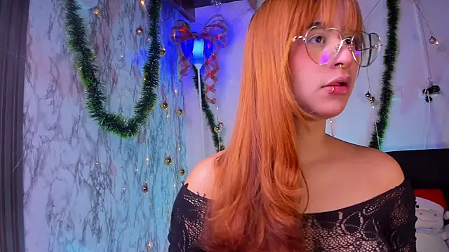 chloe blue online show from 15, 12, 2025