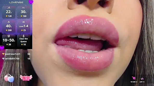 Snapshot of krysten_ritter2 chatting on 2, 2, 2025 krysten ritter2 online show from 2, 2, 2025