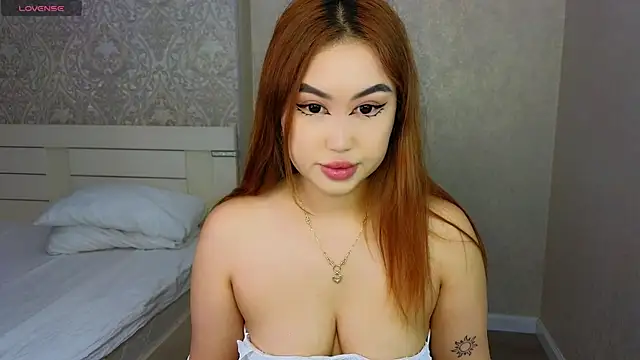 Diana Moon  online show from 30, 4, 2026