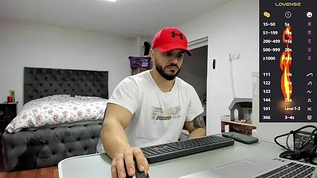 Snapshot of supermanboy94 chatting on 5, 2, 2026 supermanboy94 online show from 5, 2, 2026