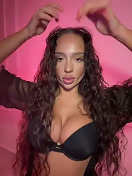 Snapshot of CardiSweetBaby chatting on 7, 2, 2026 CardiSweetBaby online show from 7, 2, 2026