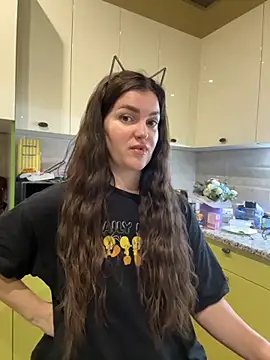 Snapshot of Karolina_llove chatting on 12, 10, 2025 Karolina llove online show from 12, 10, 2025