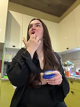 Snapshot of Karolina_llove chatting on 25, 10, 2025 Karolina llove online show from 25, 10, 2025