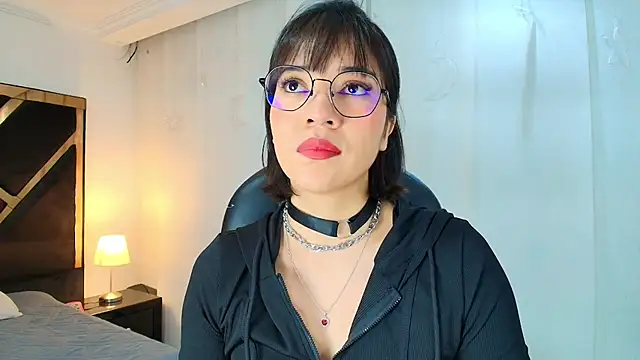 lina bedoya  online show from 14, 5, 2026