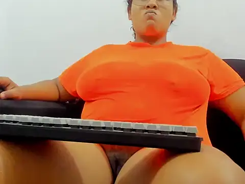 Kika teem online show from 19, 10, 2025