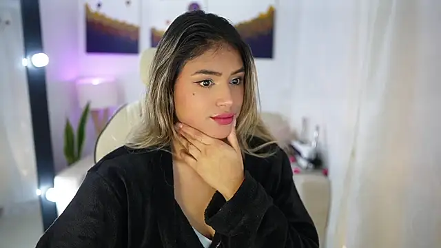 SaraParisi online show from 2, 12, 2024