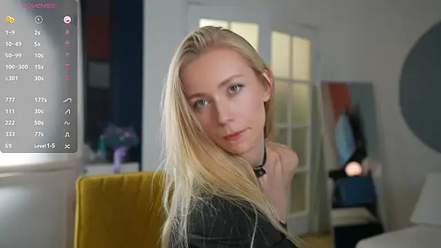 Snapshot of Vika54784 chatting on 1, 2, 2025 Vika54784 online show from 1, 2, 2025