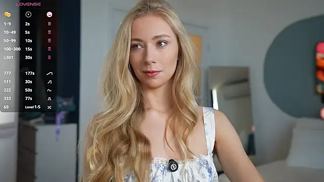 Snapshot of Vika54784 chatting on 9, 3, 2025 Vika54784 online show from 9, 3, 2025