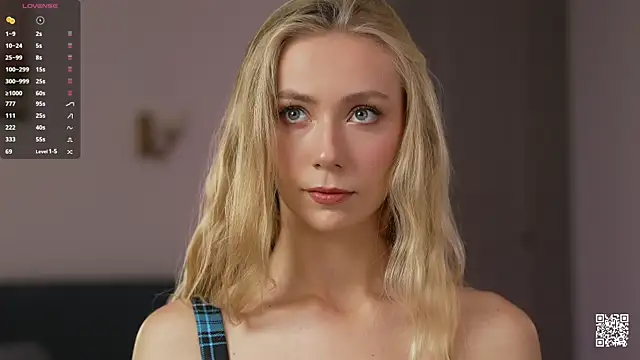 Snapshot of Vika54784 chatting on 20, 10, 2025 Vika54784 online show from 20, 10, 2025