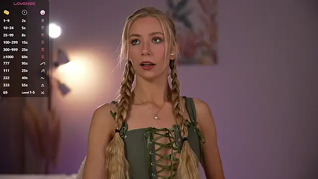 Snapshot of Vika54784 chatting on 15, 11, 2025 Vika54784 online show from 15, 11, 2025