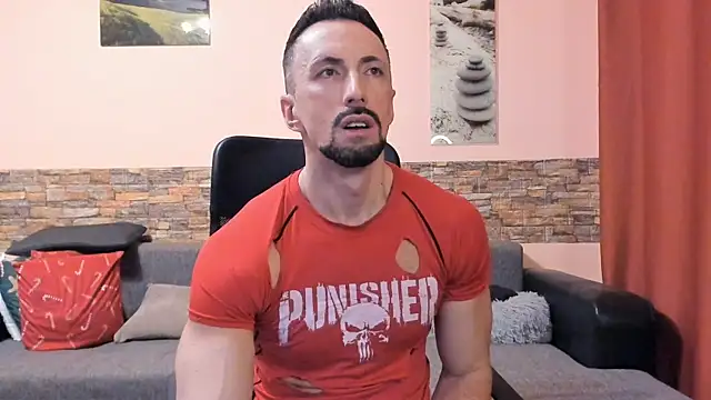 HotHunkTrainer online show from 15, 2, 2026