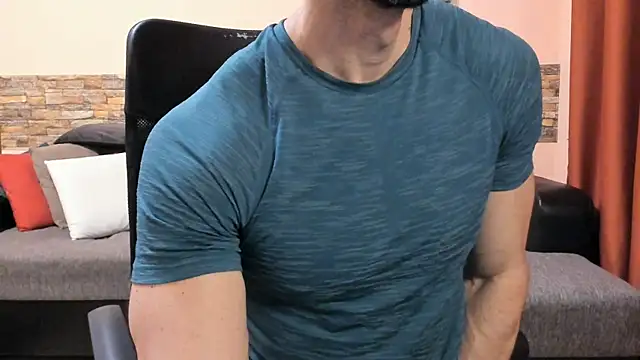 HotHunkTrainer online show from 9, 6, 2026