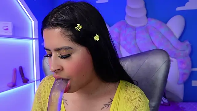 Snapshot of miss_romyna chatting on 31, 12, 2024 miss romyna online show from 31, 12, 2024