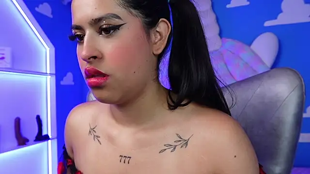 Snapshot of miss_romyna chatting on 8, 1, 2025 miss romyna online show from 8, 1, 2025