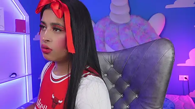 Snapshot of miss_romyna chatting on 3, 3, 2026 miss romyna online show from 3, 3, 2026