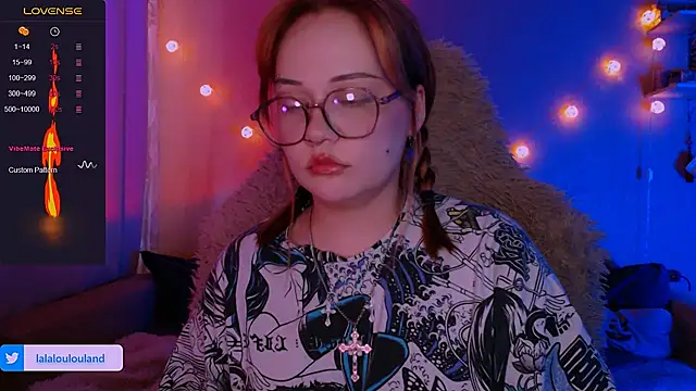 Snapshot of lala_loulou_land chatting on 2, 3, 2025 lala loulou land online show from 2, 3, 2025