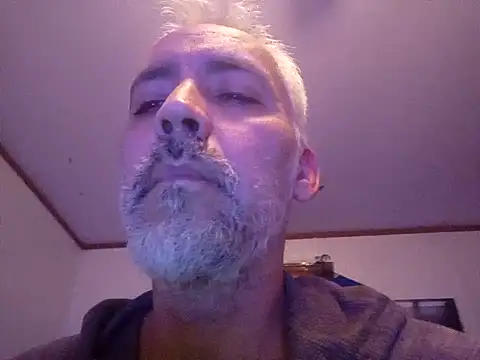 Snapshot of Xoc8_ chatting on 19, 2, 2025 Xoc8 online show from 19, 2, 2025