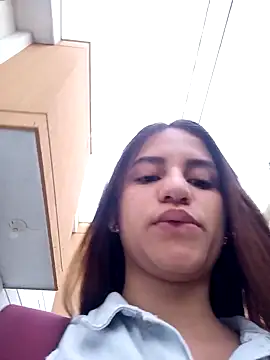 AnthonelaDuque online show from 11, 1, 2025