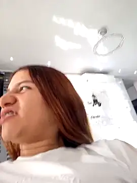 AnthonelaDuque online show from 3, 3, 2025