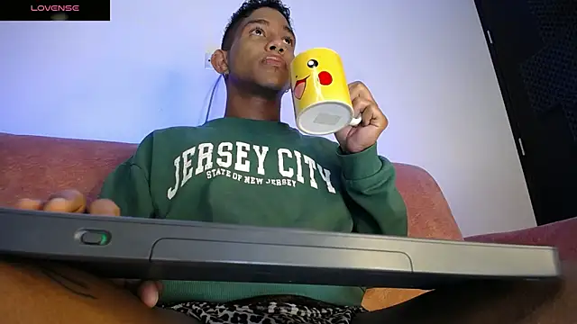 Palo santo online show from 25, 3, 2026