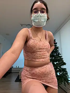 jAsMinE678 online show from 9, 1, 2025