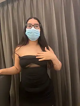 jAsMinE678 online show from 26, 6, 2026
