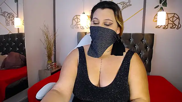 SalmaZaman online show from 25, 1, 2025